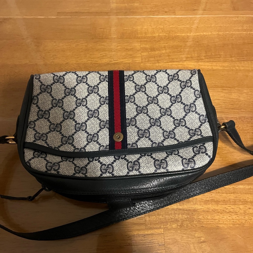 Gucci Black and Red Women's Bag